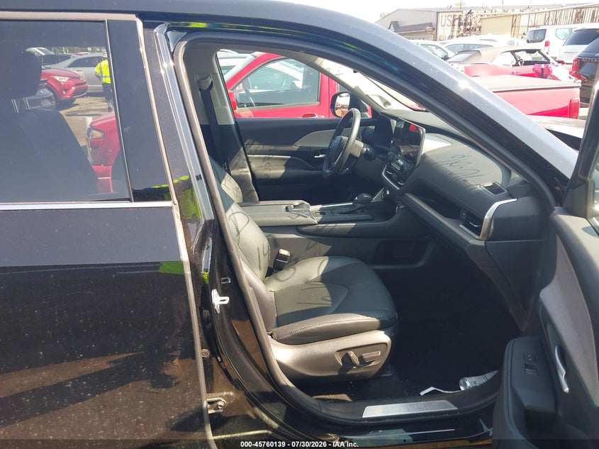 2024 TOYOTA GRAND HIGHLANDER auction photo 5