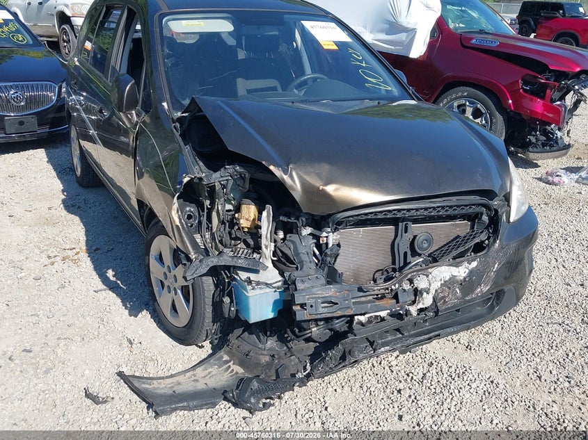 2009 KIA RONDO auction photo 6