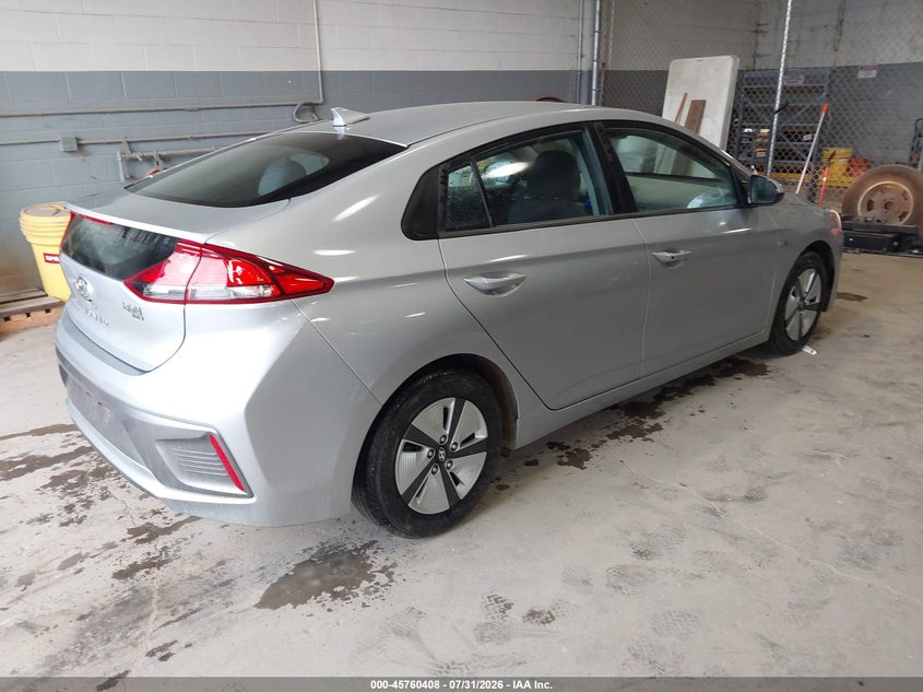 2020 HYUNDAI IONIQ HYBRID auction photo 4