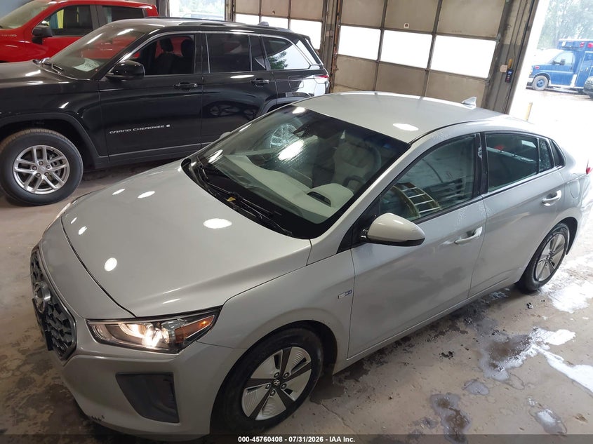2020 HYUNDAI IONIQ HYBRID auction photo 6