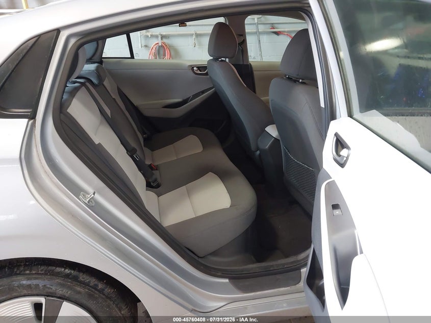 2020 HYUNDAI IONIQ HYBRID auction photo 8