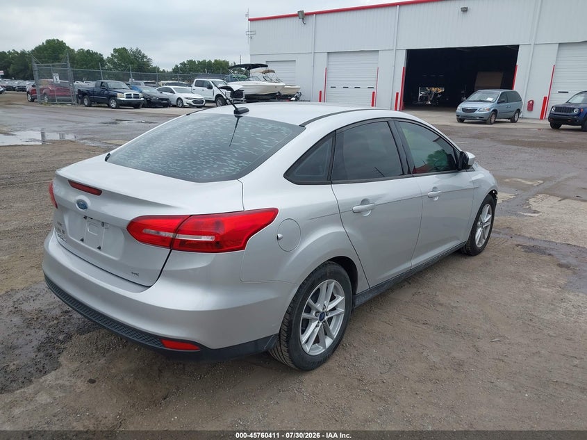 Vin: 1fadp3f23jl308681, lot: 46259160, ford focus se 20184