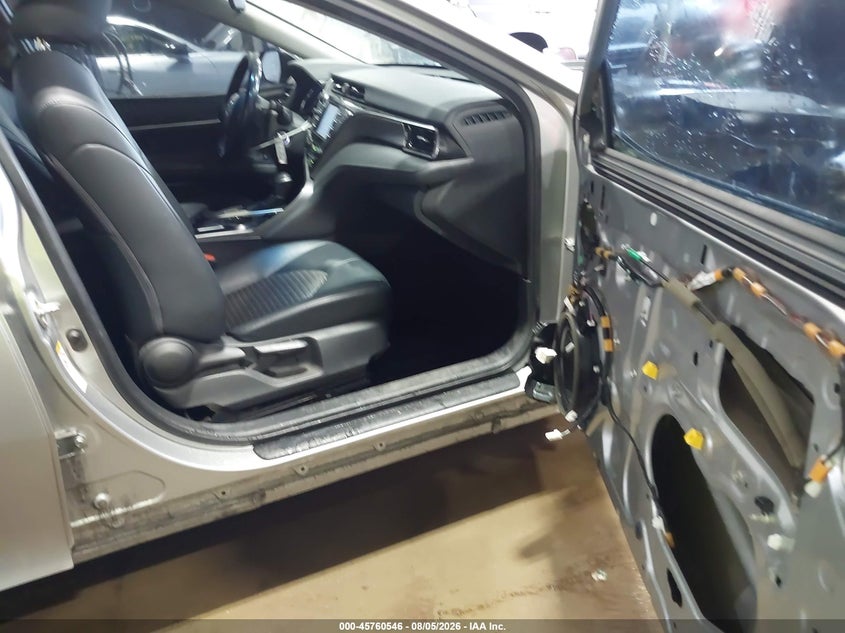 TOYOTA CAMRY - zdjęcie 5