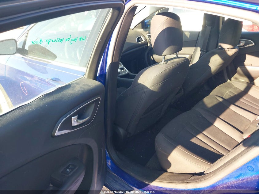 2015 CHRYSLER 200 auction photo 8