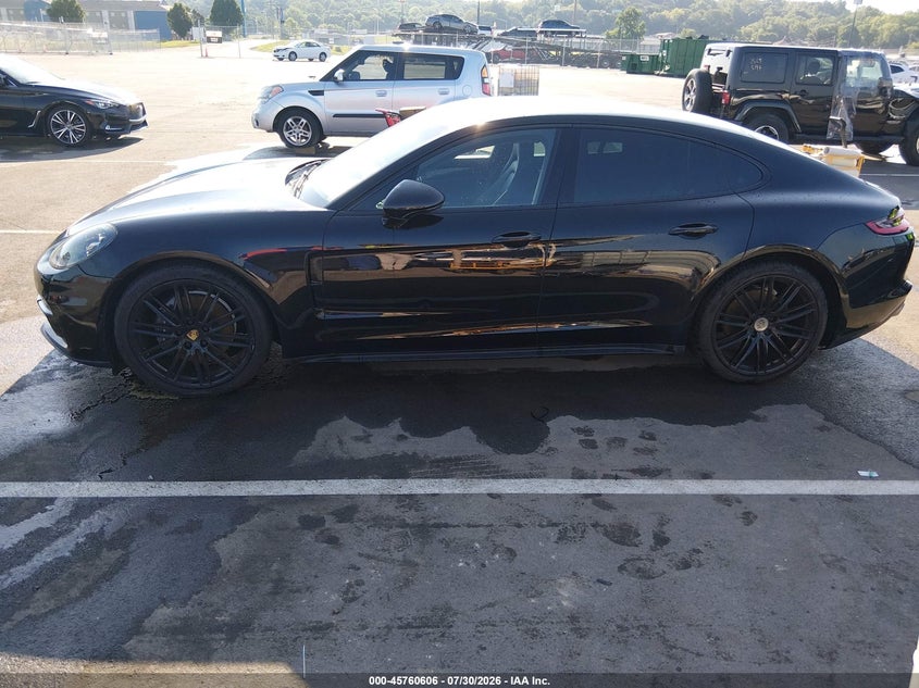 PORSCHE PANAMERA - zdjęcie 14