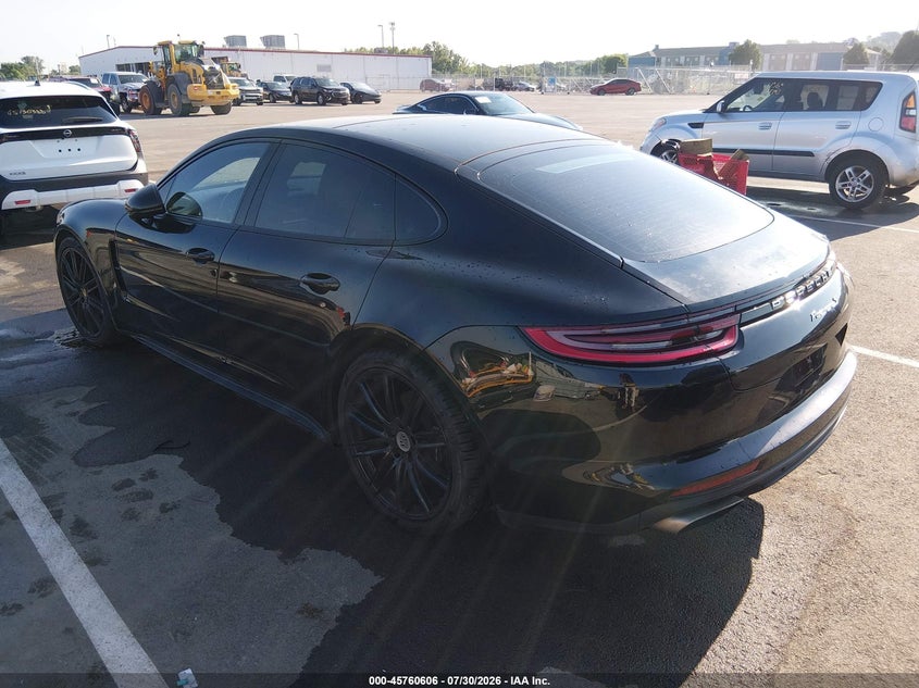 PORSCHE PANAMERA - zdjęcie 3