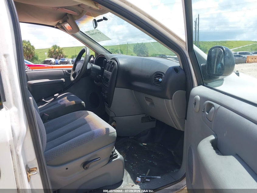 2006 DODGE GRAND CARAVAN auction photo 5