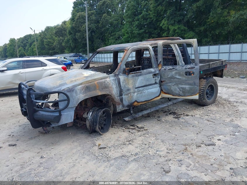 2005 CHEVROLET SILVERADO 2500HD auction photo 2