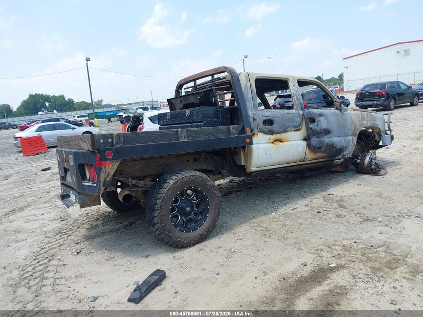 2005 CHEVROLET SILVERADO 2500HD auction photo 4