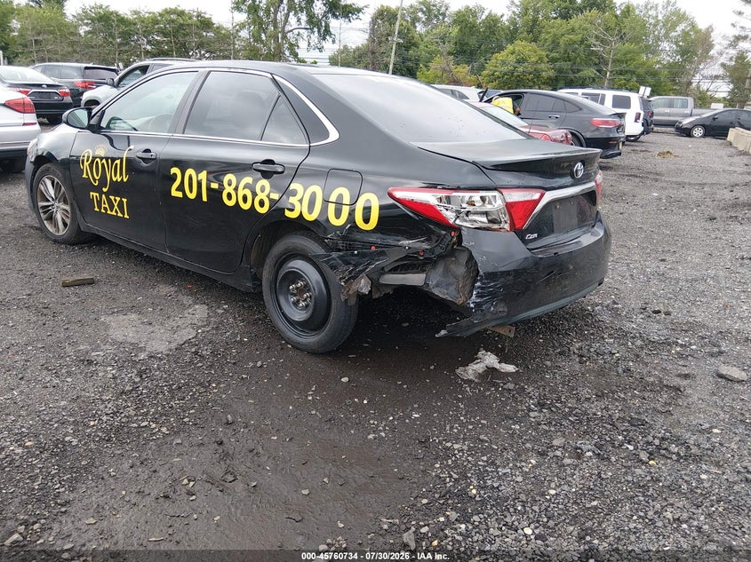 TOYOTA CAMRY - zdjęcie 3