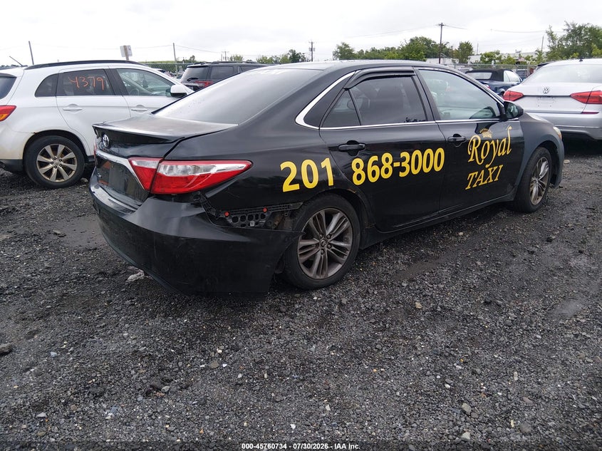 TOYOTA CAMRY - zdjęcie 4