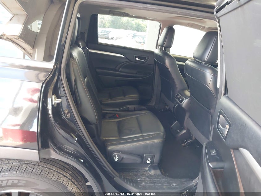 TOYOTA HIGHLANDER - zdjęcie 8