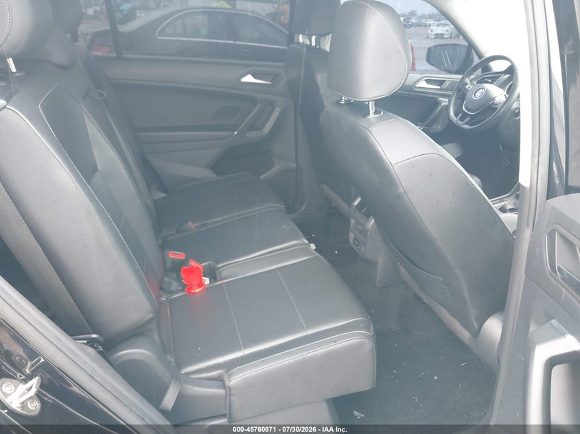 2020 VOLKSWAGEN TIGUAN auction photo 8