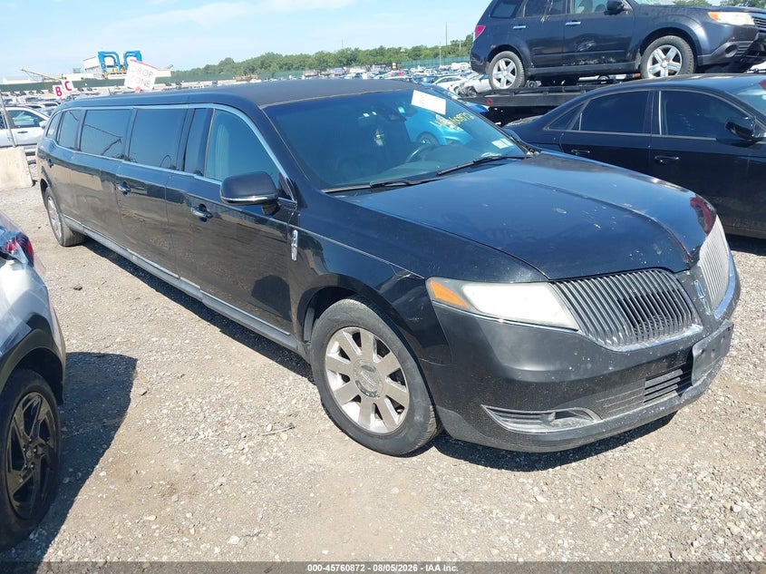 2013 LINCOLN MKT LIMO/HEARSE