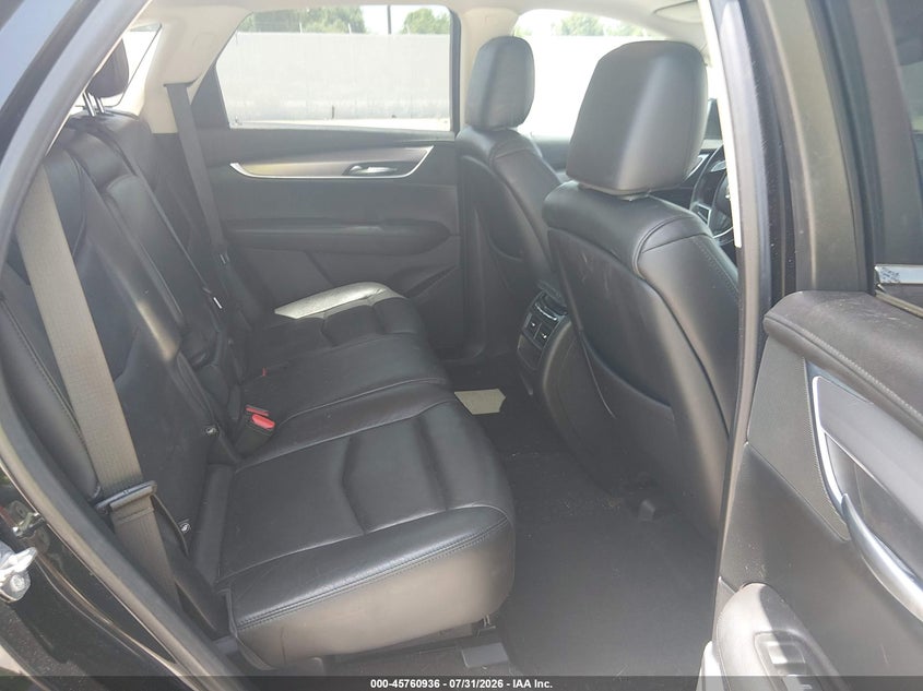 CADILLAC XT5 - zdjęcie 8