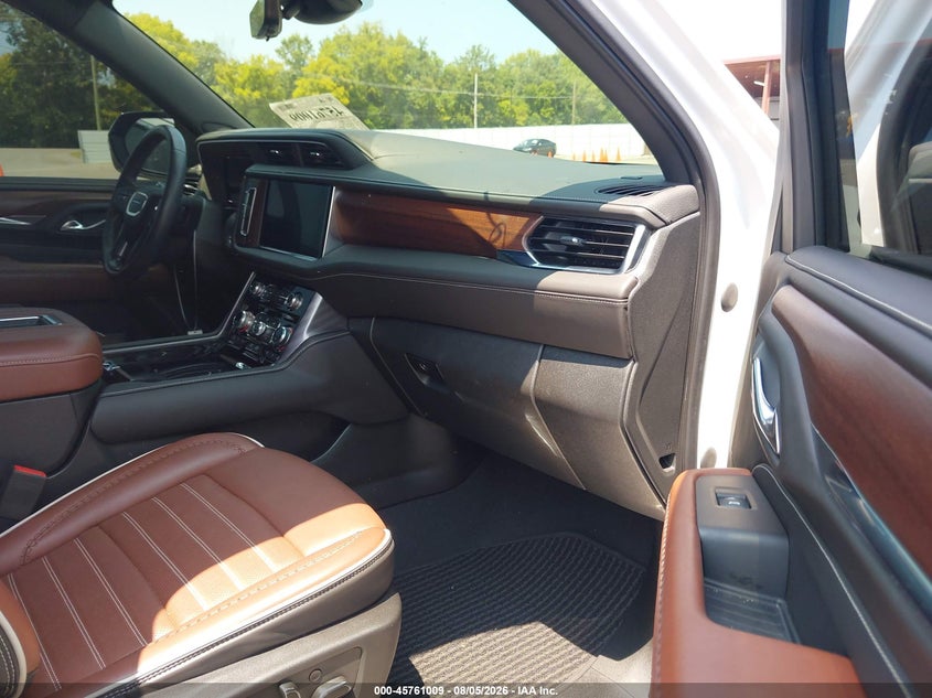 2023 GMC YUKON auction photo 5