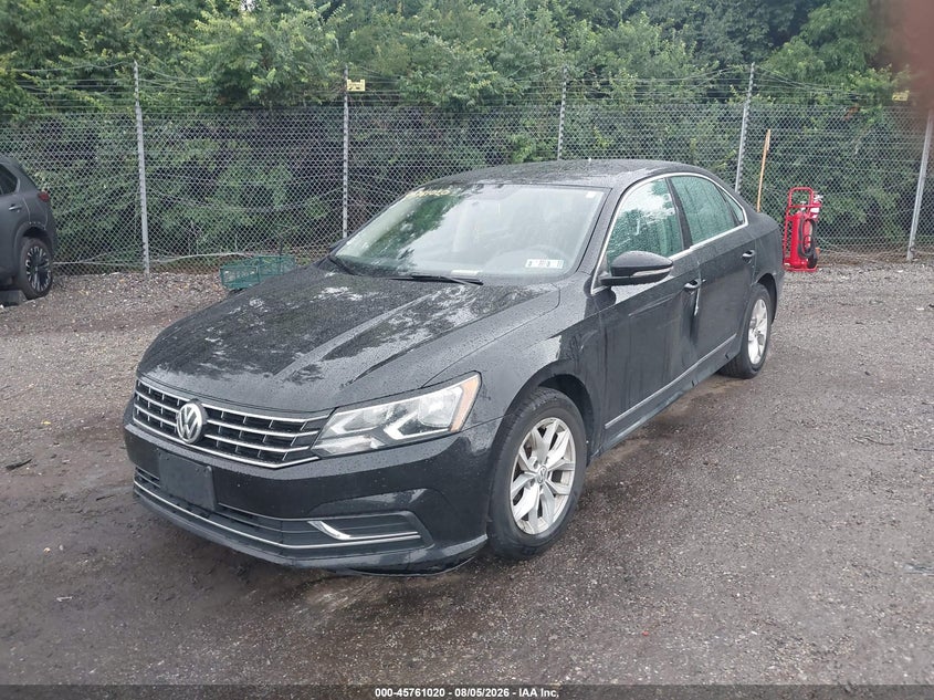 2017 Volkswagen Passat, Normal Wear & Tear, IAAI, VIN 1VWAT7A39HC081570 — photo 2