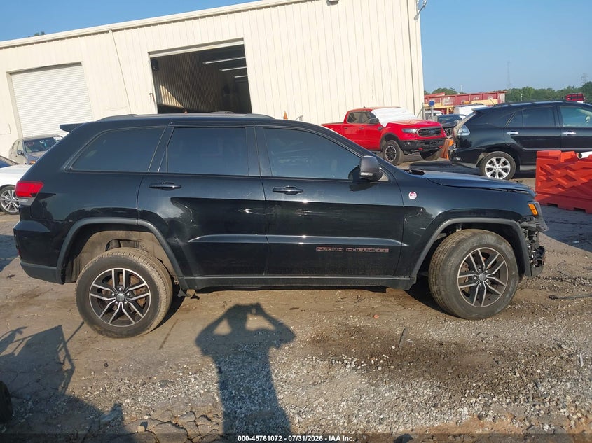JEEP GRAND CHEROKEE - zdjęcie 13