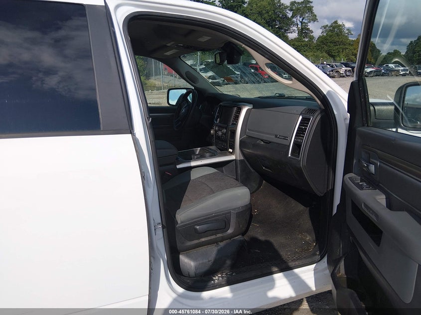 2017 RAM 1500 auction photo 5