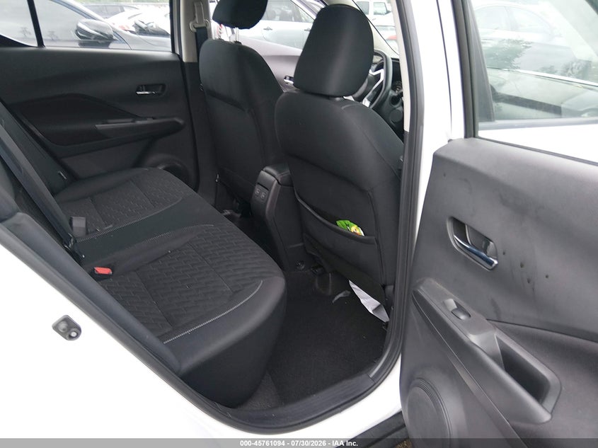 2022 NISSAN KICKS auction photo 8