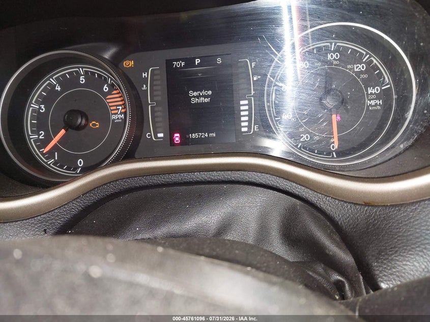 2016 JEEP CHEROKEE auction photo 7