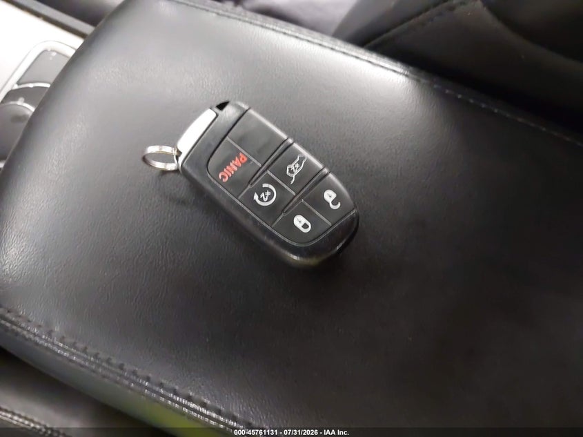 JEEP GRAND CHEROKEE - zdjęcie 11