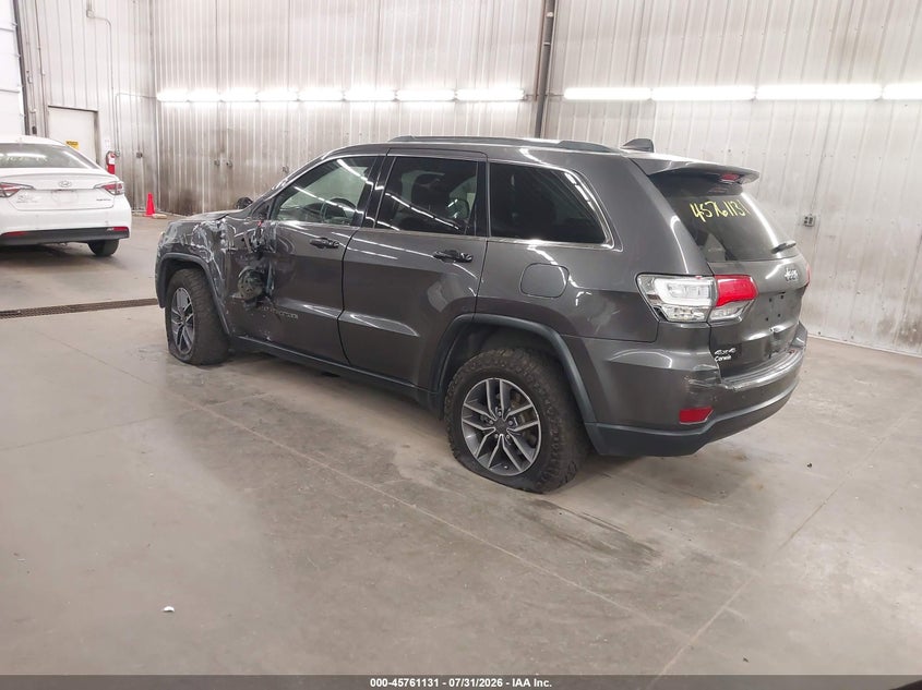 JEEP GRAND CHEROKEE - zdjęcie 3