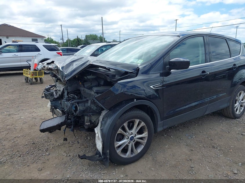 2019 FORD ESCAPE auction photo 6
