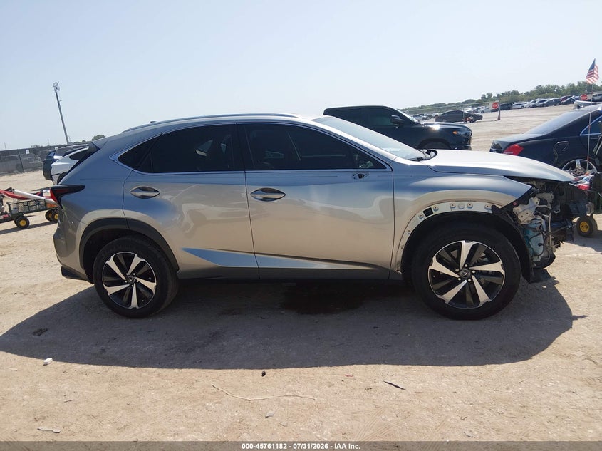 LEXUS NX 300 - zdjęcie 13
