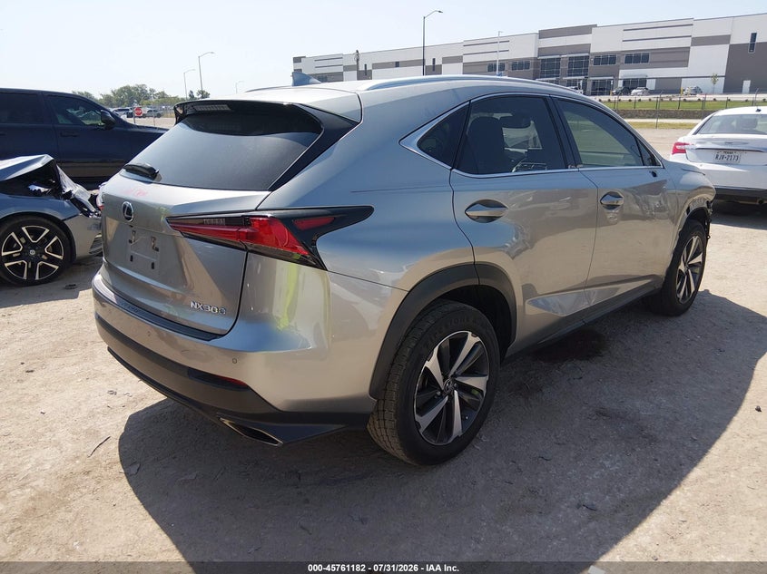 LEXUS NX 300 - zdjęcie 4