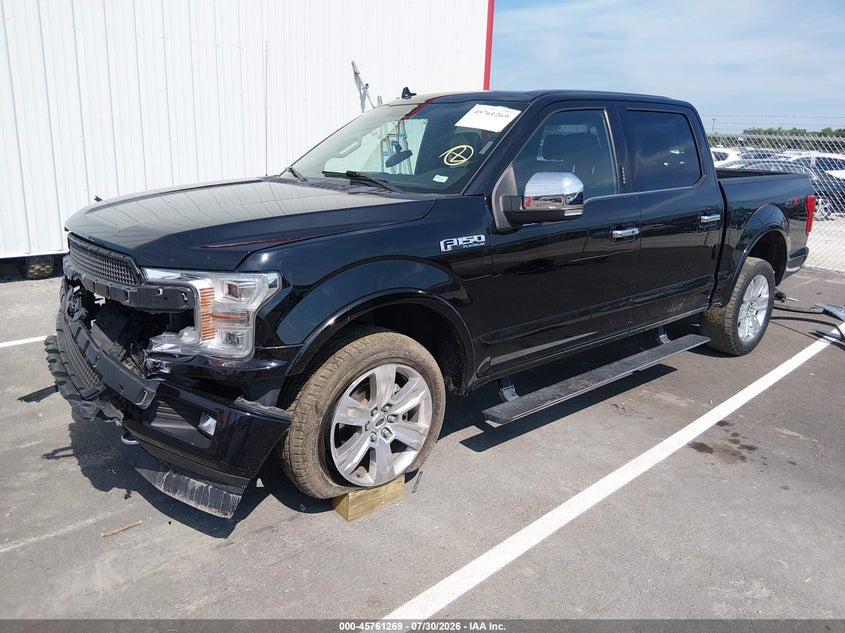 2018 Ford F-150, Right Front, IAAI, VIN 1FTEW1EG5JFC15002 — photo 2