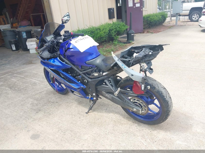 2020 YAMAHA YZFR3 auction photo 3
