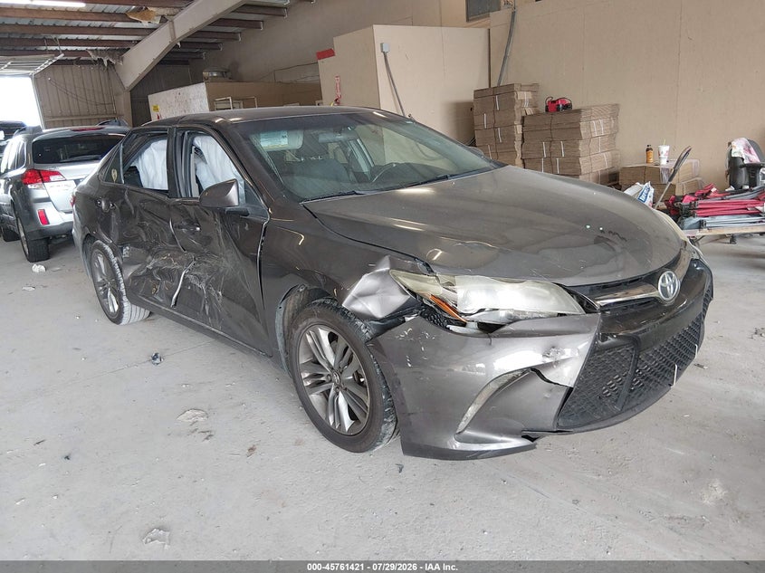 TOYOTA CAMRY - zdjęcie 1