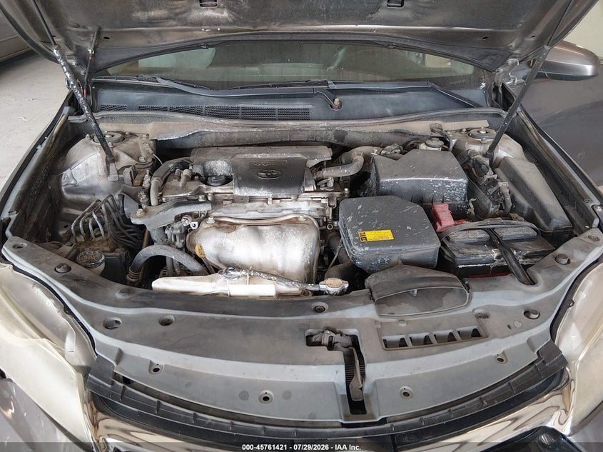 TOYOTA CAMRY - zdjęcie 10