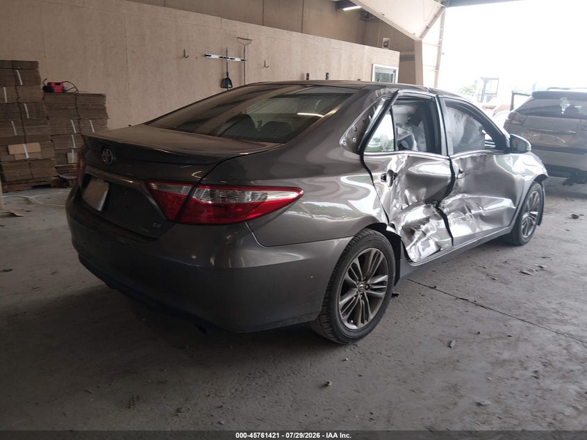 TOYOTA CAMRY - zdjęcie 4