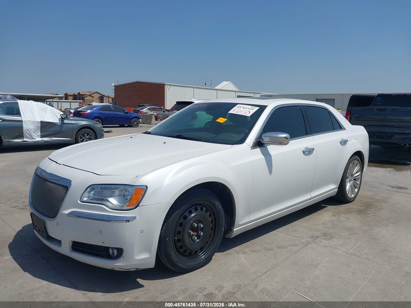 2014 CHRYSLER 300C auction photo 2