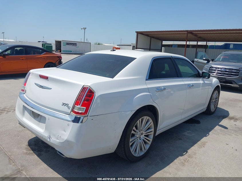 2014 CHRYSLER 300C auction photo 4