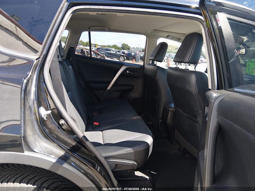 2015 TOYOTA RAV4 auction photo 8