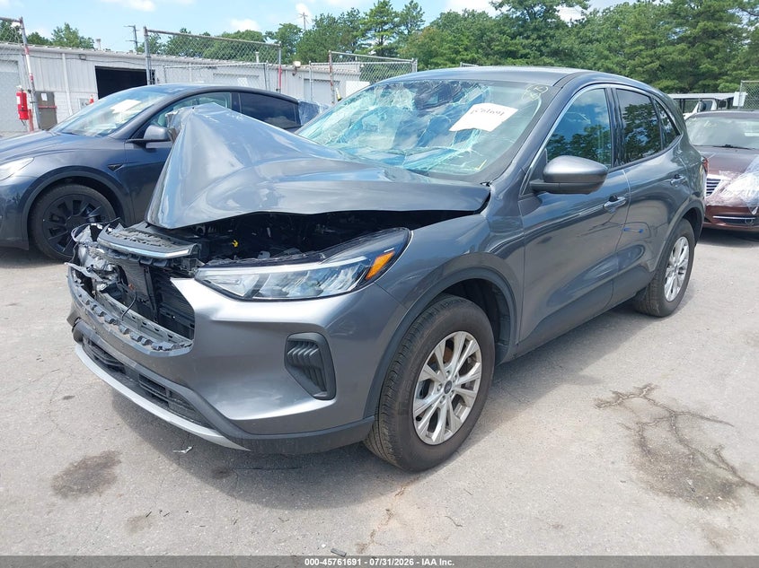 Vin: 1fmcu9gn4pua85804, lot: 46260439, ford escape active 20232
