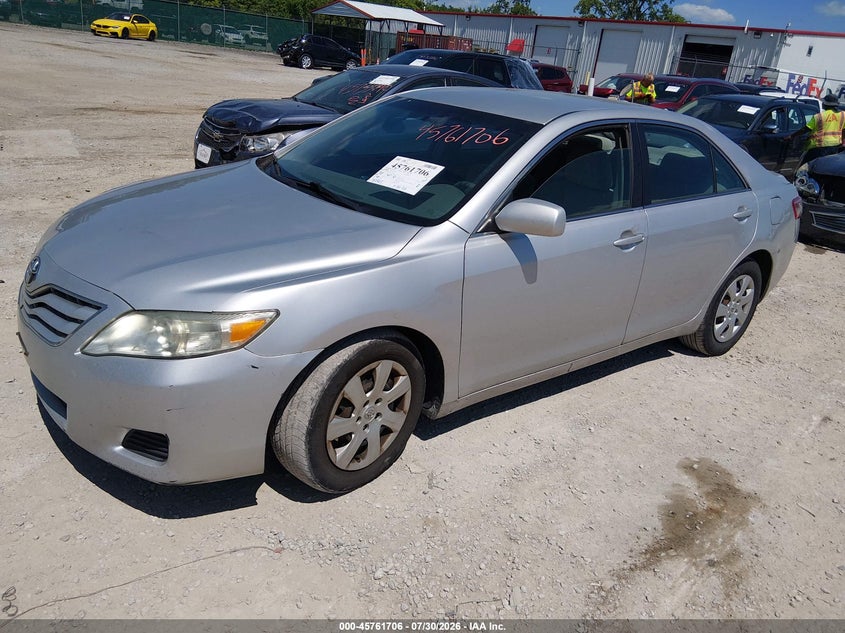 Vin: 4t1bf3ek2bu777340, lot: 46260455, toyota camry le 20112