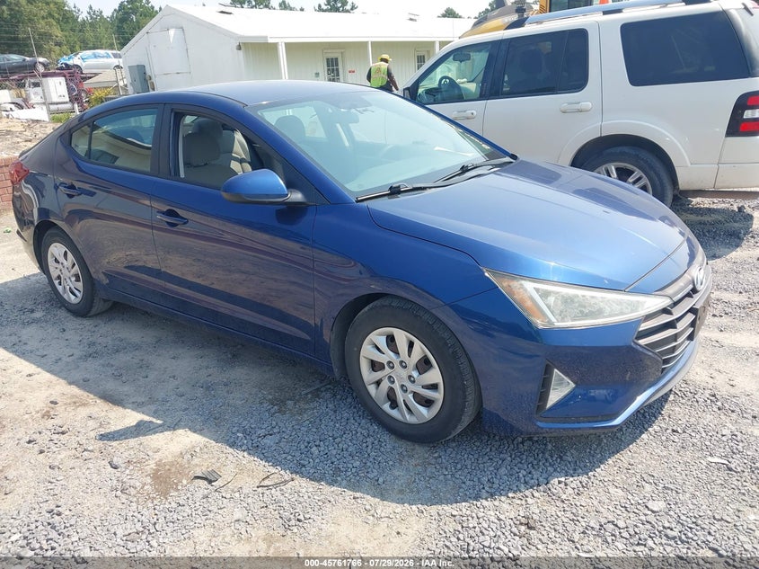 2019 HYUNDAI ELANTRA SE