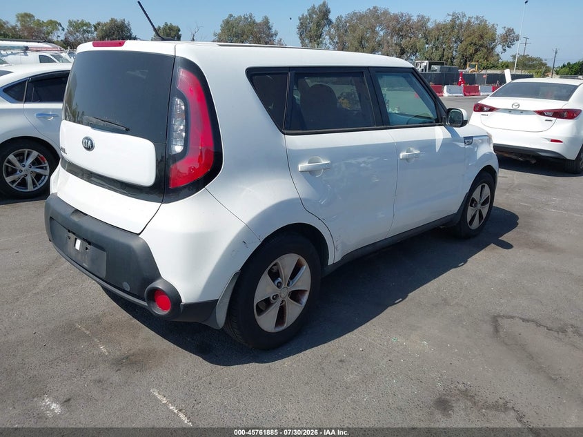 2015 KIA SOUL auction photo 4