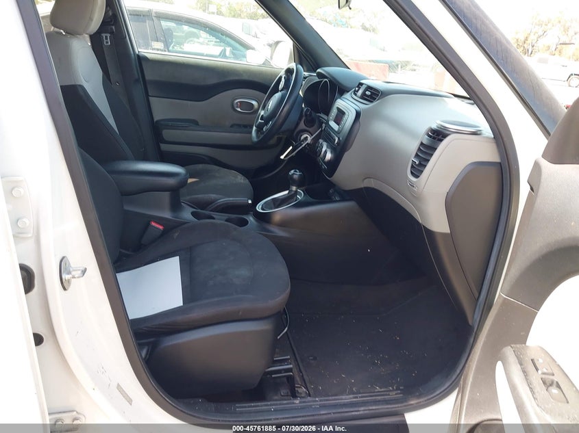 2015 KIA SOUL auction photo 5