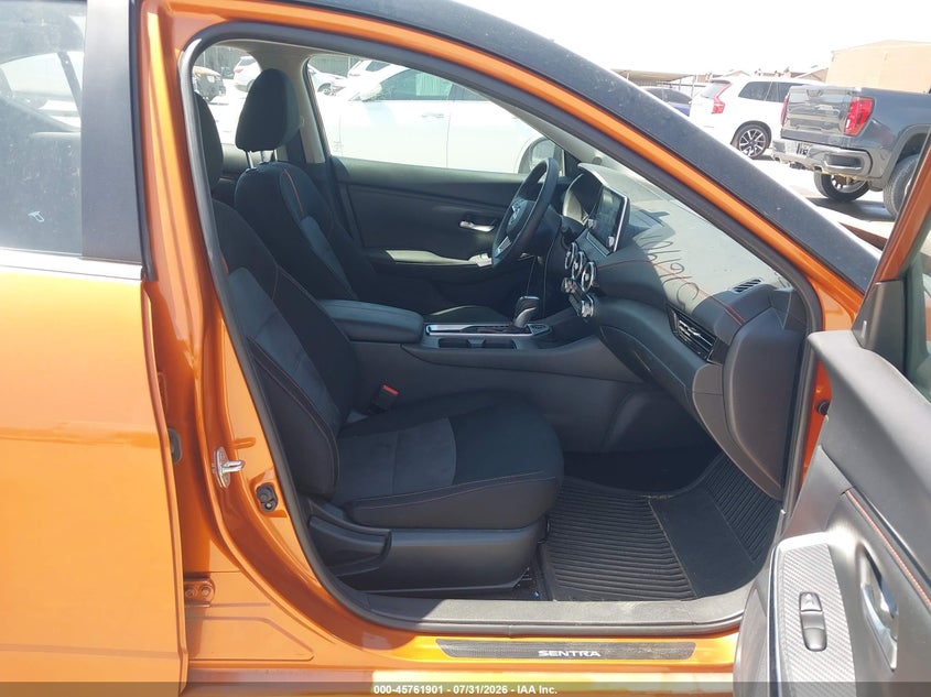 2025 NISSAN SENTRA auction photo 5
