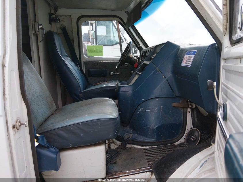 1988 GMC HI-CUBE VAN auction photo 7