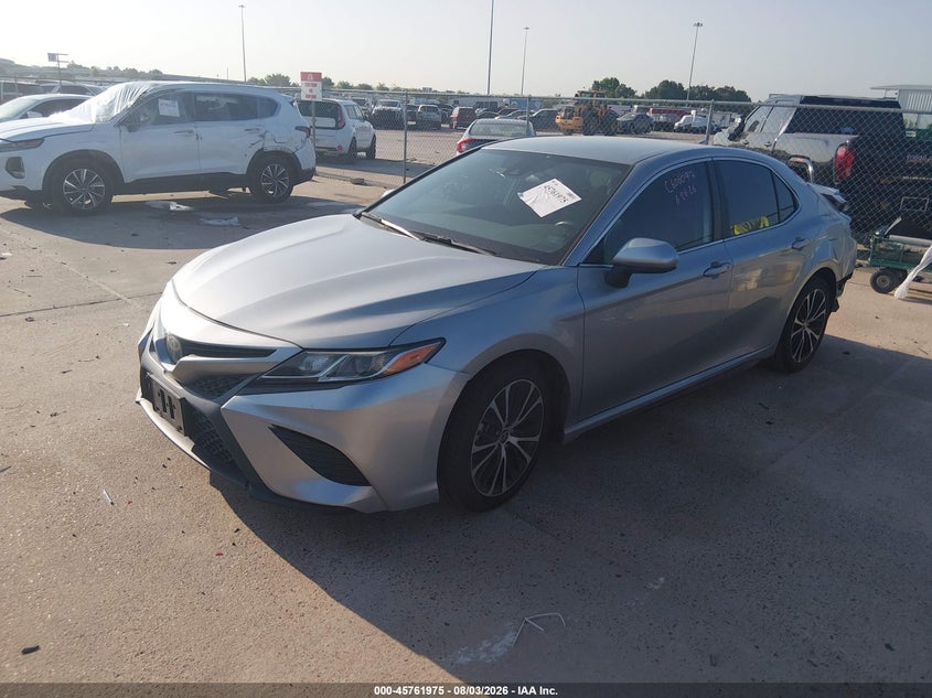2020 Toyota Camry, Удар ззаду, IAAI, VIN 4T1G11AK2LU503667 — фото 2