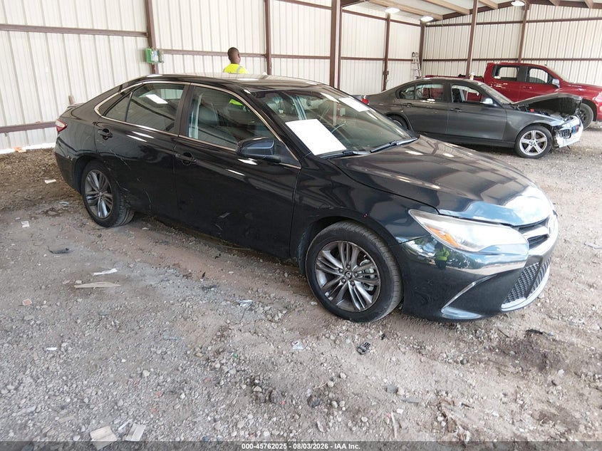 2017 TOYOTA CAMRY auction photo 1