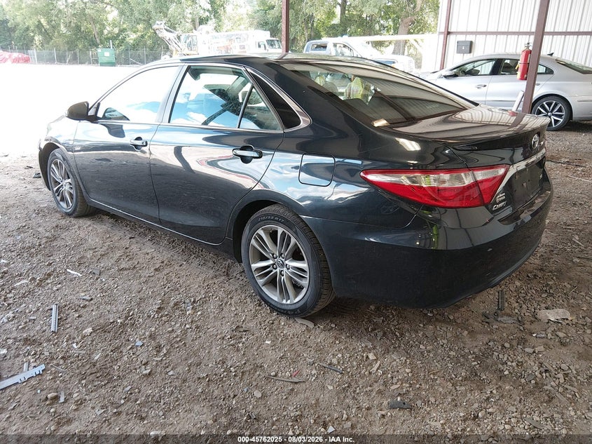 2017 TOYOTA CAMRY auction photo 3