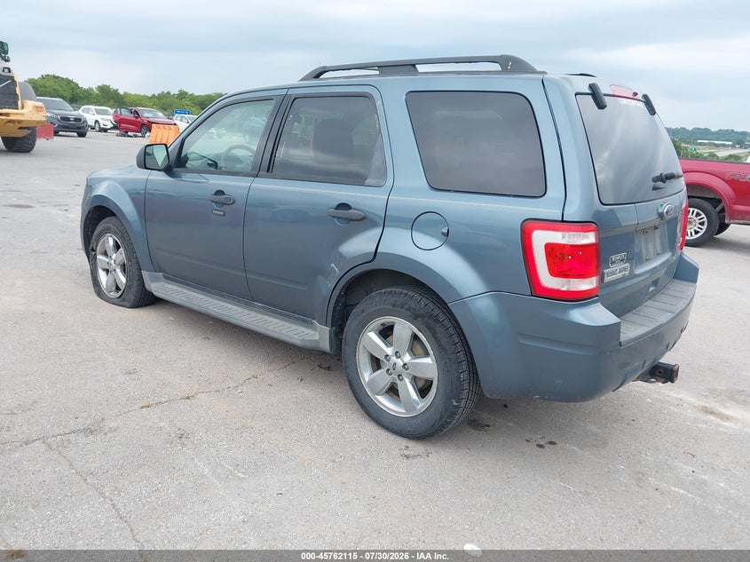 2011 FORD ESCAPE auction photo 3