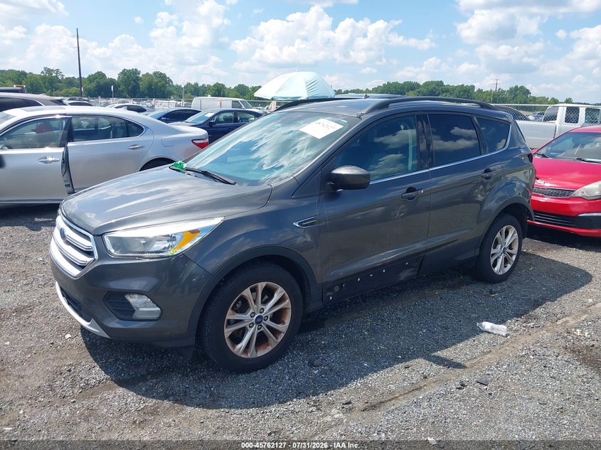 Vin: 1fmcu0gd3jua65702, lot: 46260876, ford escape se 20182
